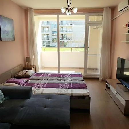 Sarafovo Sea Paradise Apartment Burgas
